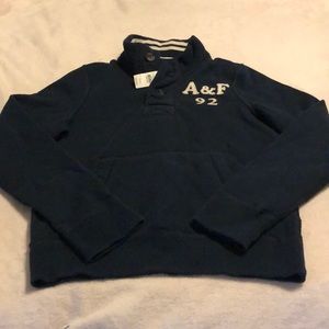Abercrombie & Fitch Sweater